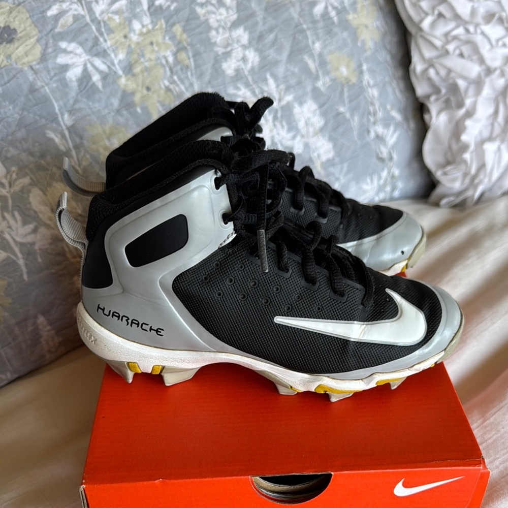 Nike Kids Black and White Huarache Cleats with Yellow Studs